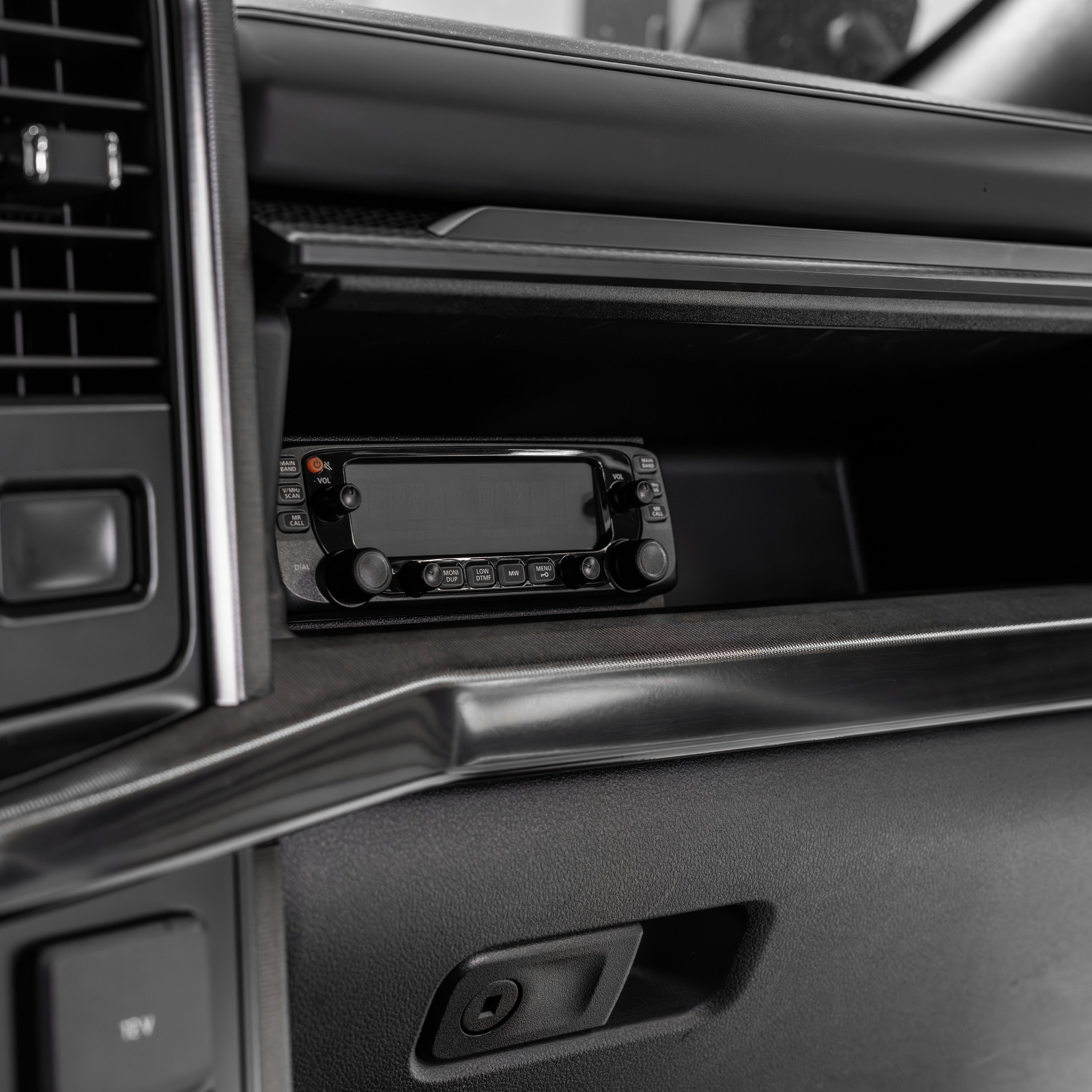 Icom IC-2730 Glove Box Mount